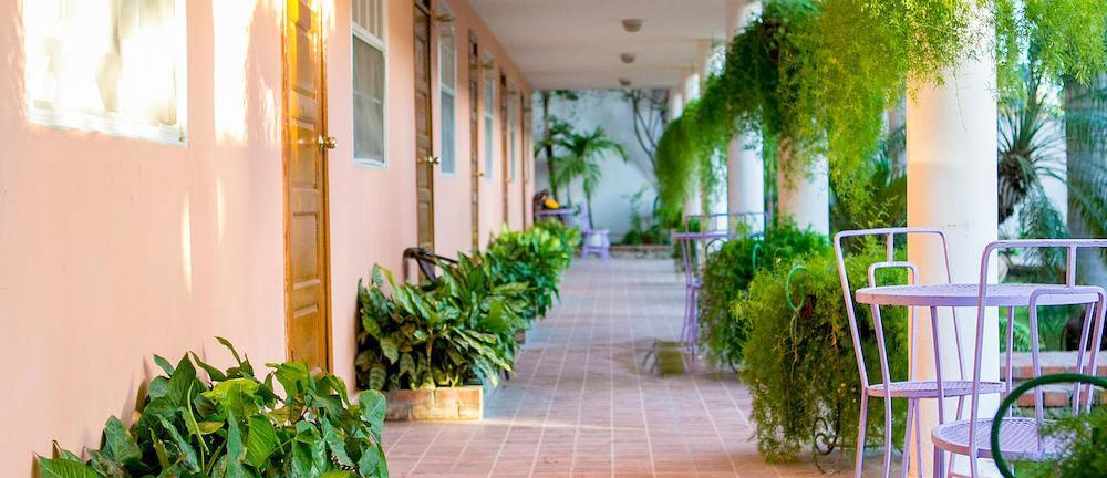 Palm Inn Hotel Port-au-Prince Exteriör bild