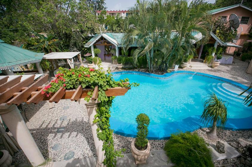 Palm Inn Hotel Port-au-Prince Exteriör bild
