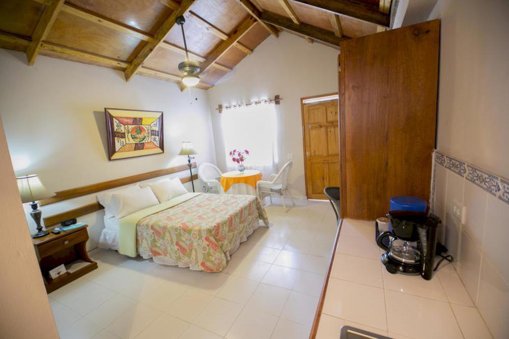 Palm Inn Hotel Port-au-Prince Exteriör bild