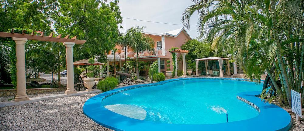 Palm Inn Hotel Port-au-Prince Exteriör bild
